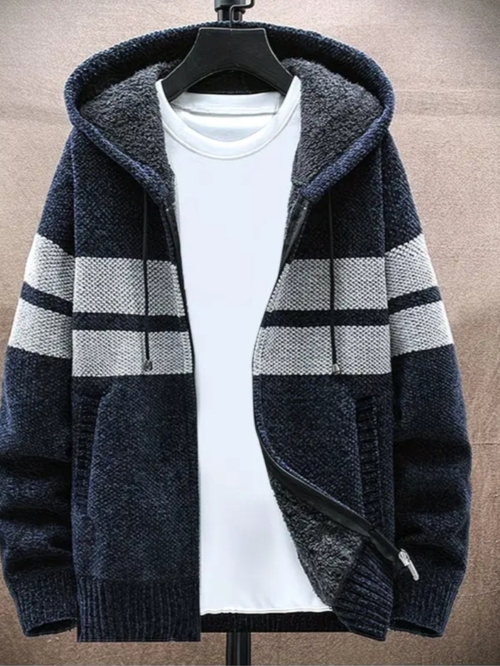 Men's Winter Warm Cardigan Sweater Jacket. Sz Large.
